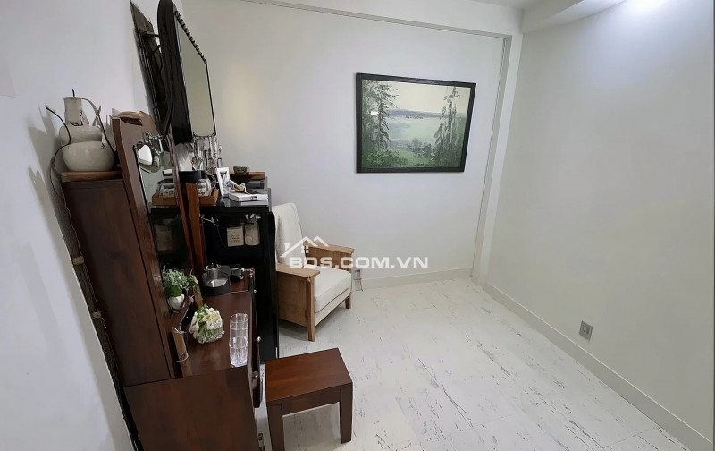 [Phường Bàn Cờ] Bán Nhà 3 Tầng Lý Thái Tổ – Hẻm Xe Hơi 6m – Thông Nhiều Trục – Giá 7.999 Tỷ